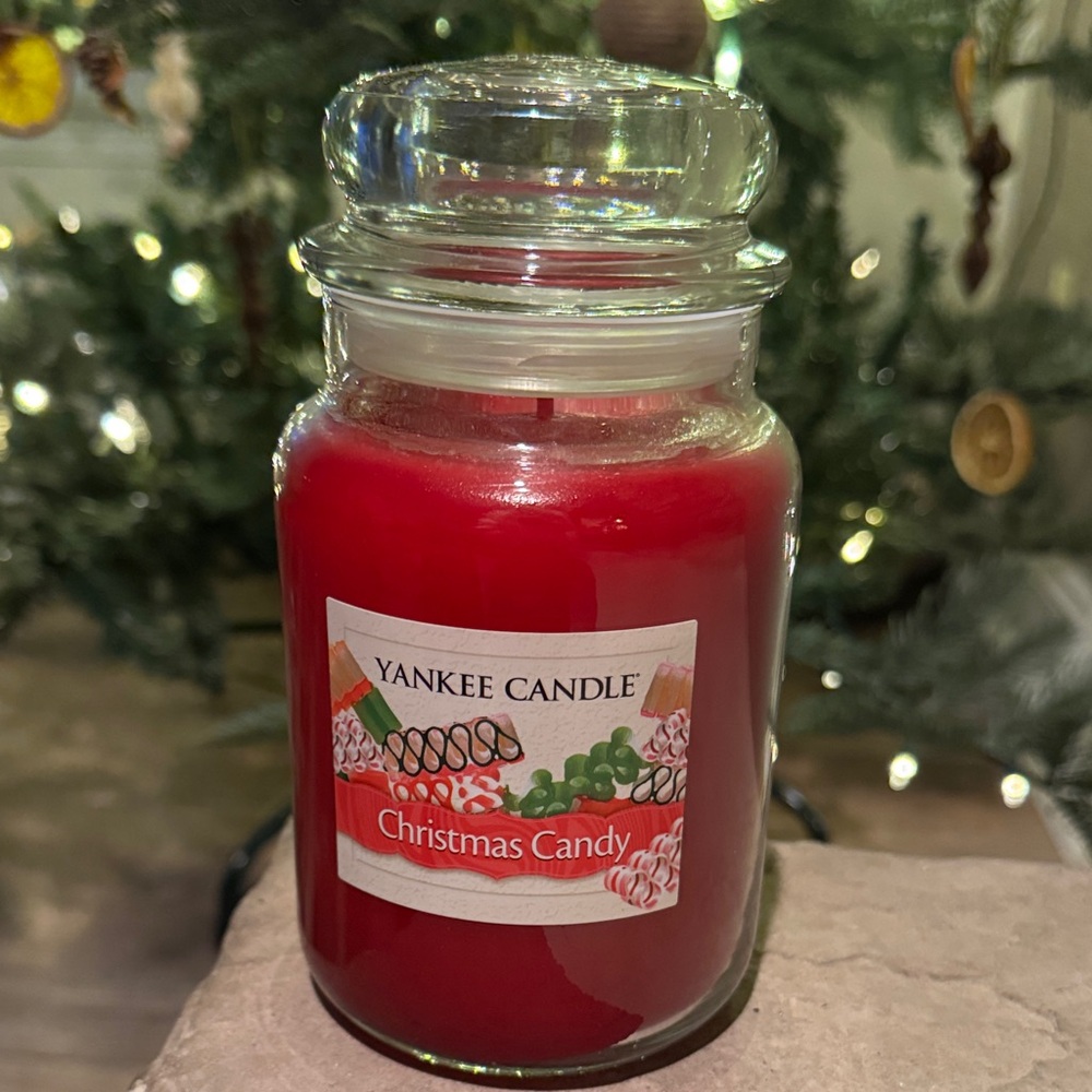 Yankee Candle Christmas Candy Red Jar